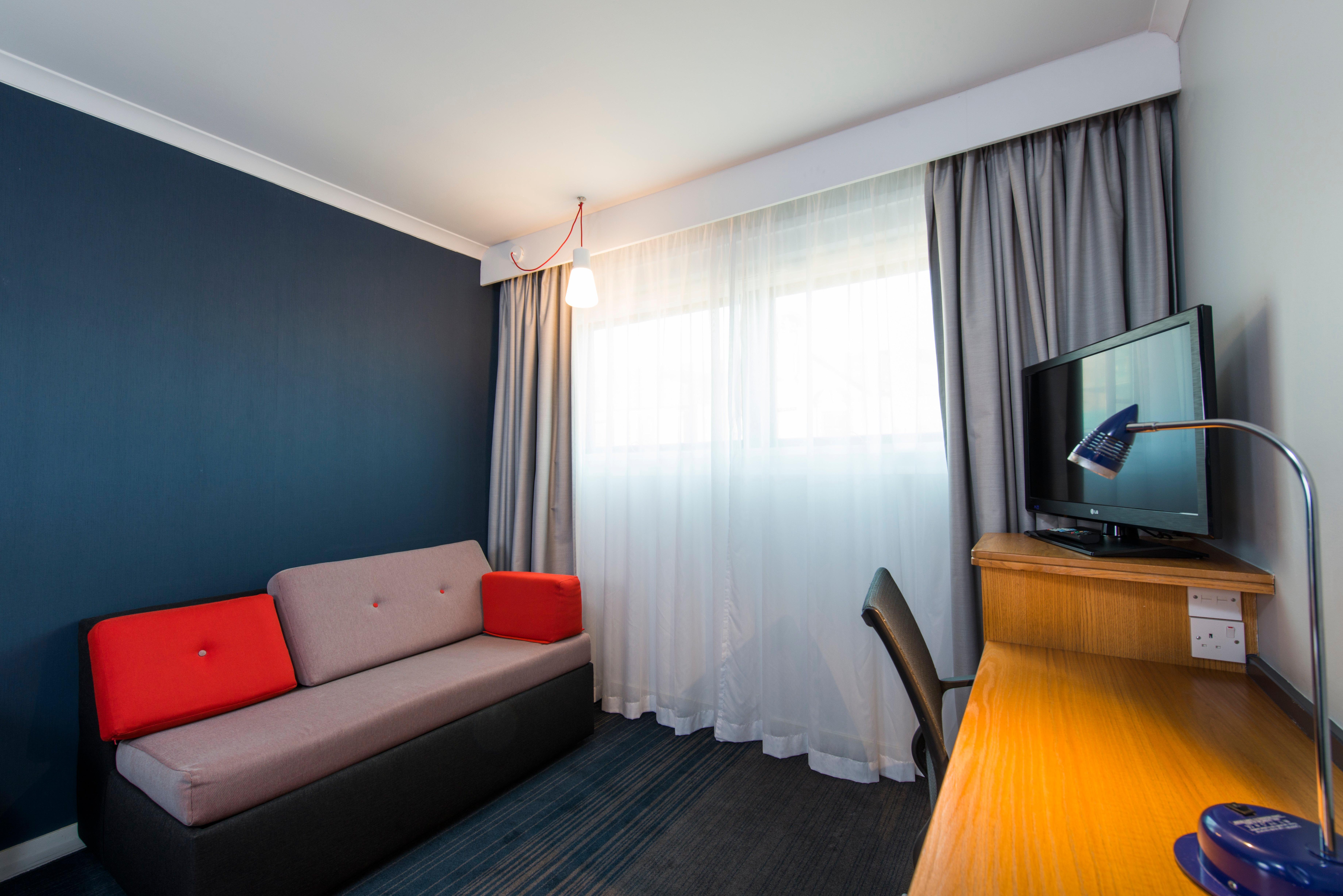 Holiday Inn Express Taunton East By Ihg Dış mekan fotoğraf