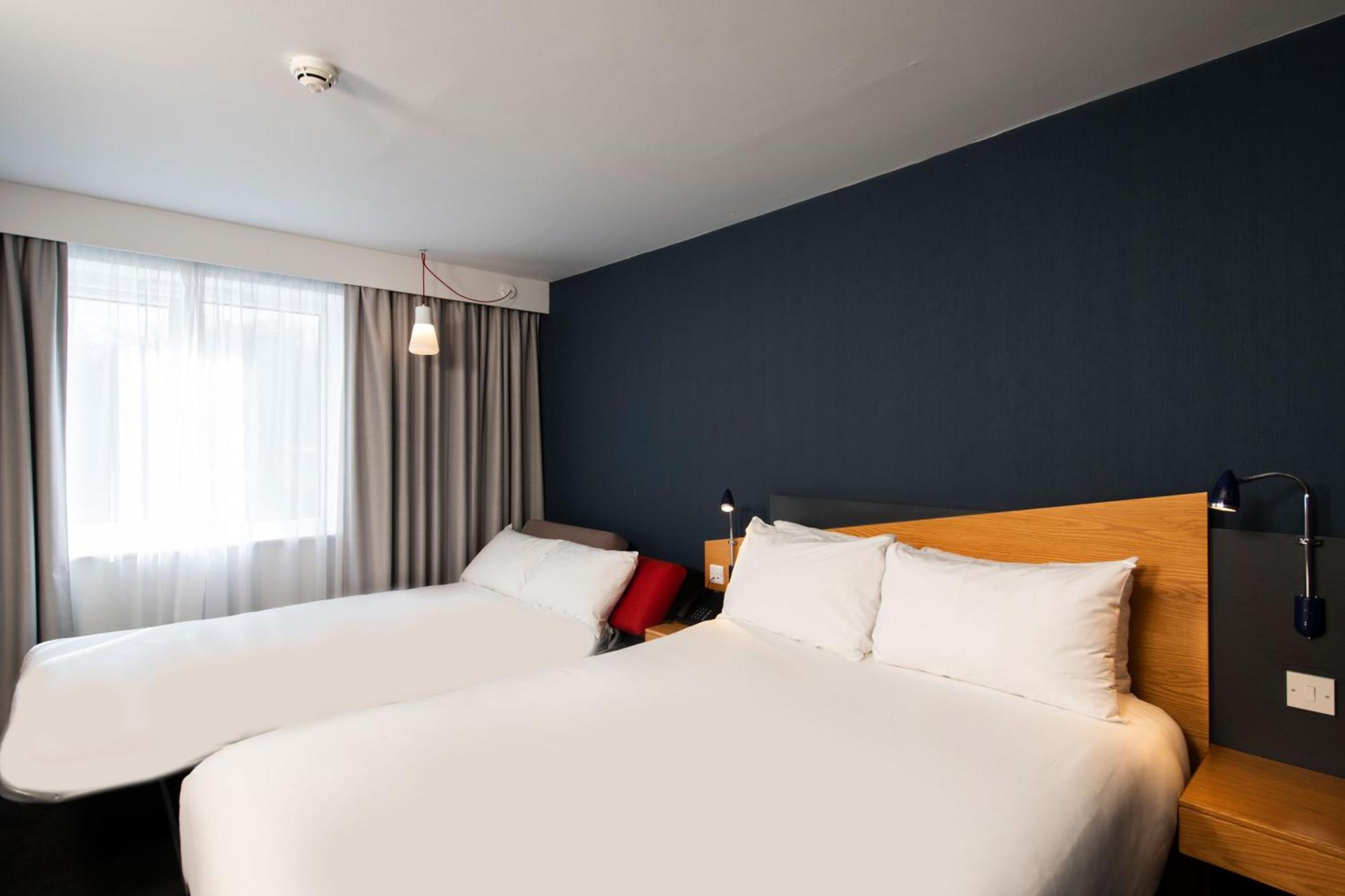 Holiday Inn Express Taunton East By Ihg Dış mekan fotoğraf
