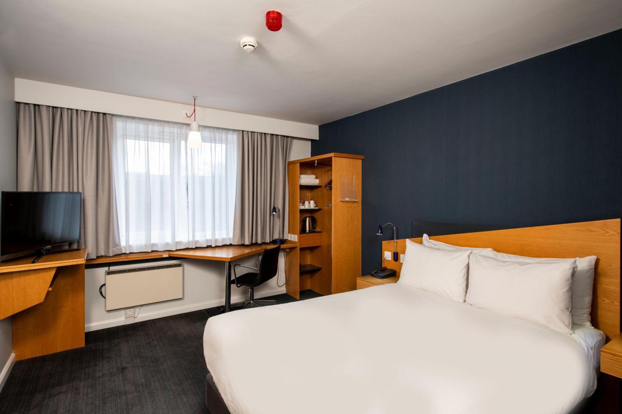 Holiday Inn Express Taunton East By Ihg Dış mekan fotoğraf