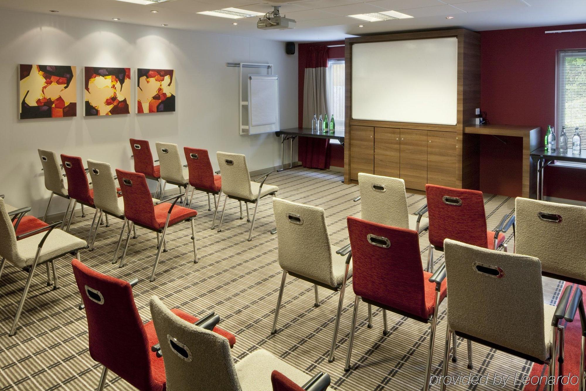 Holiday Inn Express Taunton East By Ihg Konforlar fotoğraf