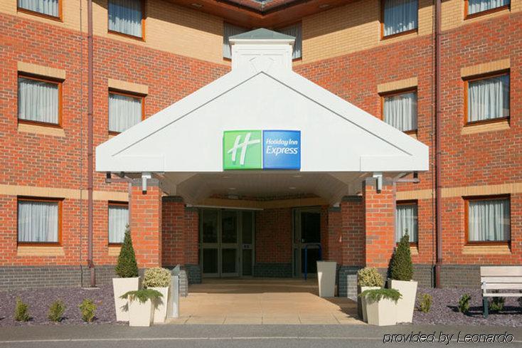 Holiday Inn Express Taunton East By Ihg Dış mekan fotoğraf