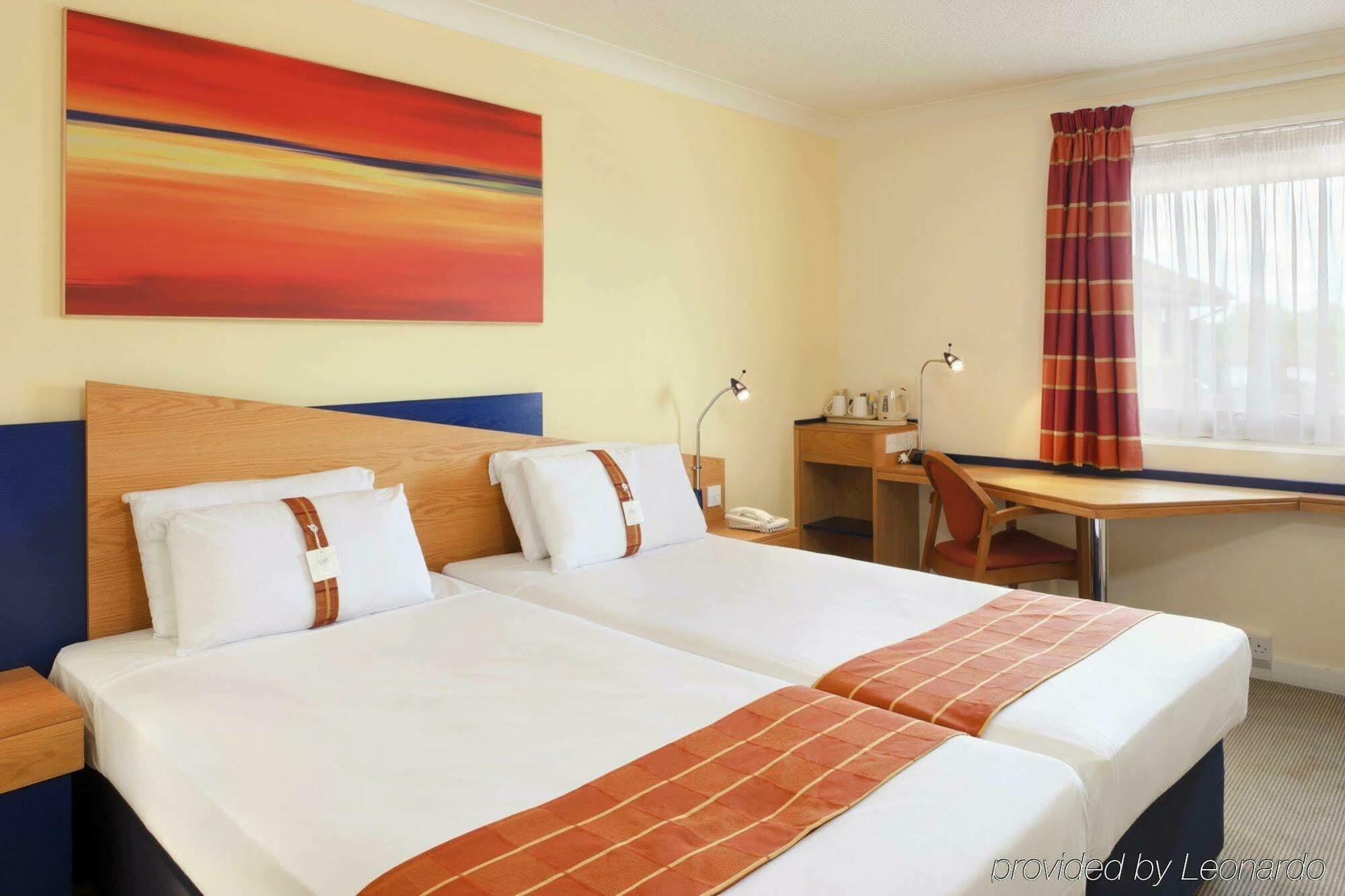 Holiday Inn Express Taunton East By Ihg Dış mekan fotoğraf
