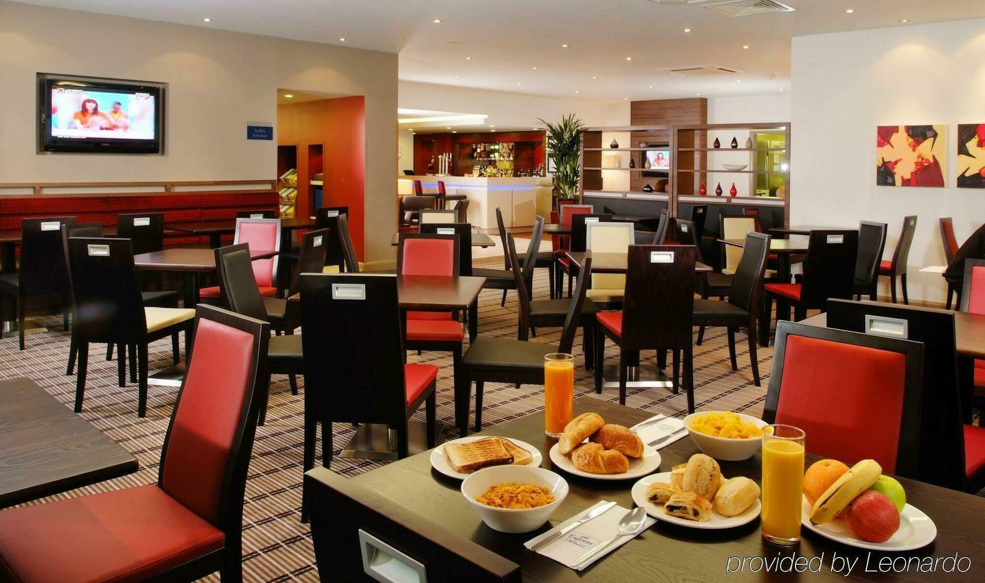 Holiday Inn Express Taunton East By Ihg Dış mekan fotoğraf